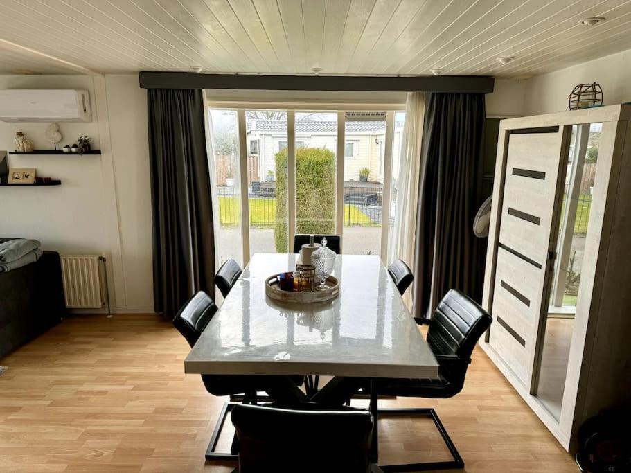 Luxe Chalet In Prachtig Natuurgebied Lith Eksteriør bilde